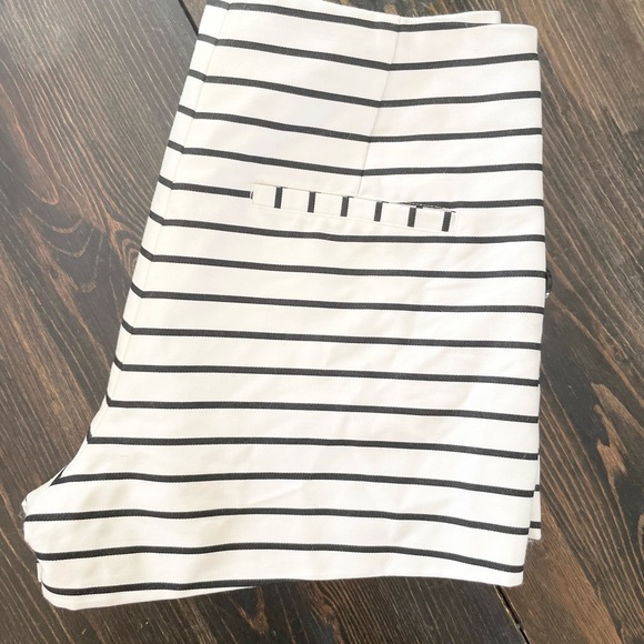 Stripped Black and White Sailor Shorts - Picture 4 of 6